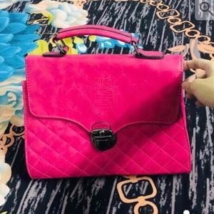 Pink sling bag (no negotiation)